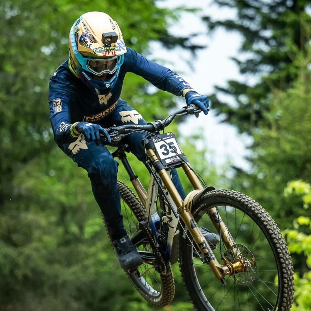 ONYX™ GOGGLE WHITE & BLUE