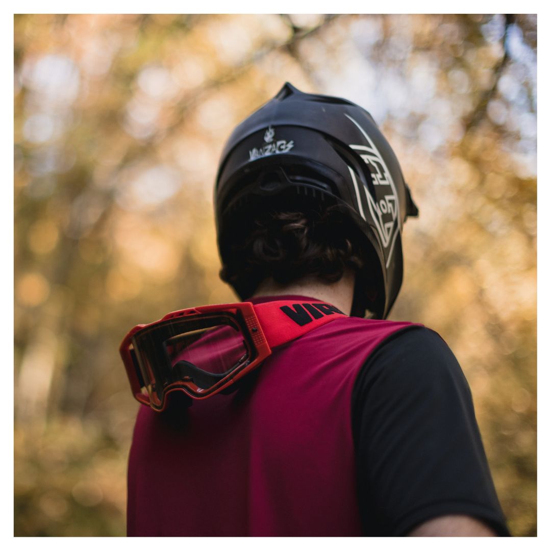 ONYX™ GOGGLE RED & BLACK